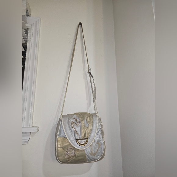 SHARIF VINTAGE CROSSBODY BAG. - Picture 6 of 15